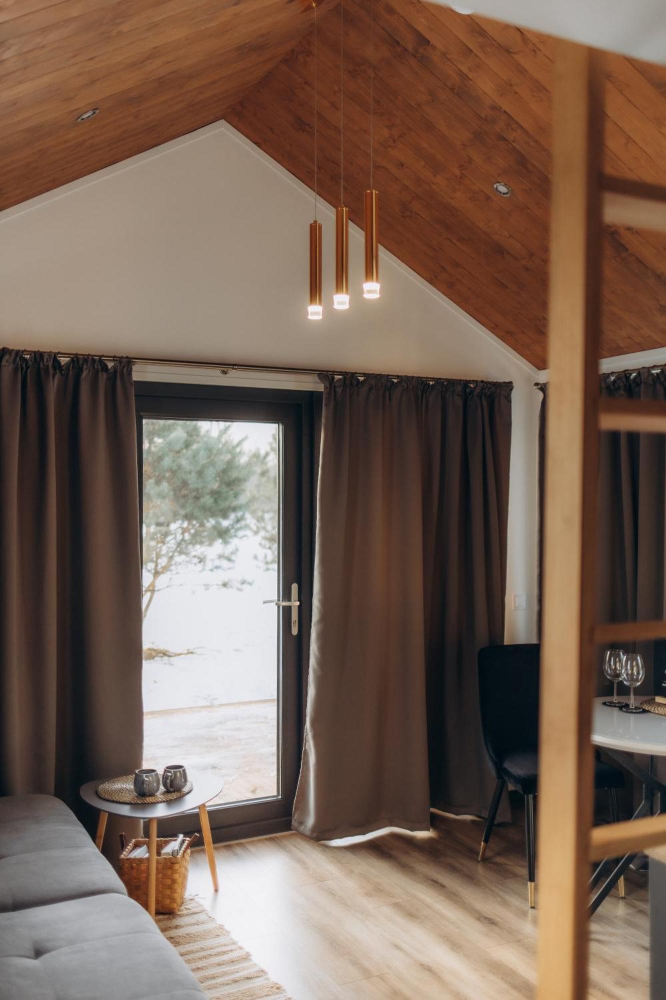 Atputas Komplekss Pazust Priedes - Sunset House Bernāti Εξωτερικό φωτογραφία