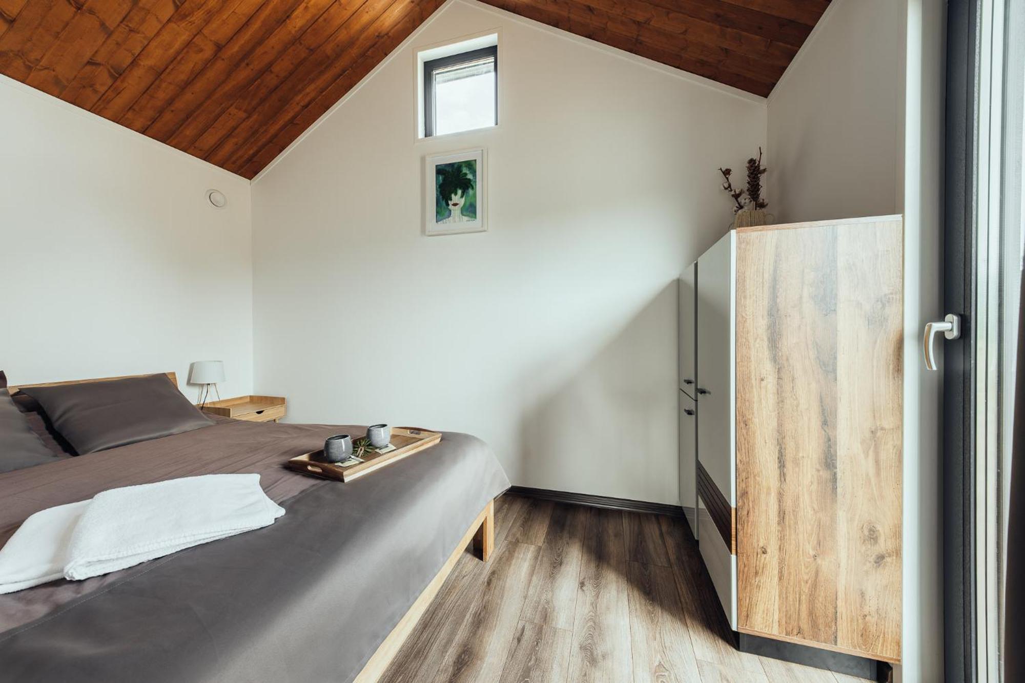 Atputas Komplekss Pazust Priedes - Sunset House Bernāti Εξωτερικό φωτογραφία